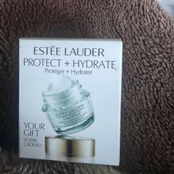 Estee Lauder 