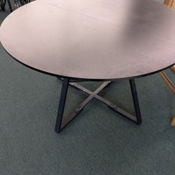 Round Dining Table 47"X30"