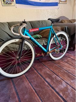 Throne fixie bike
