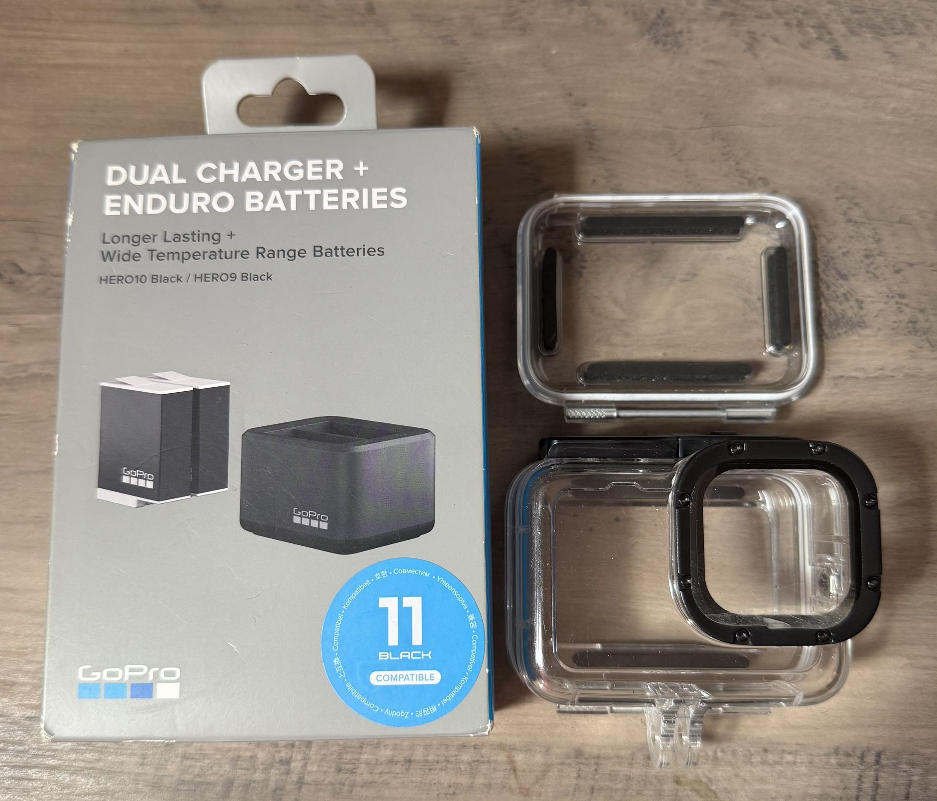 GoPro Dual Charger + Enduro Batteries.