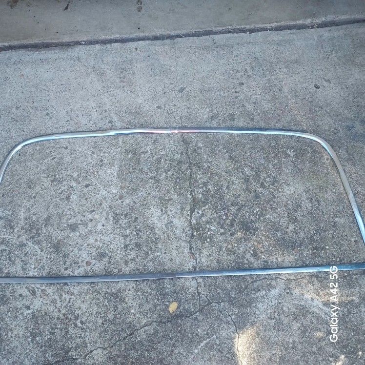 1970 Chevelle Rear Glass( Back Glass) Factory Chrome Trim