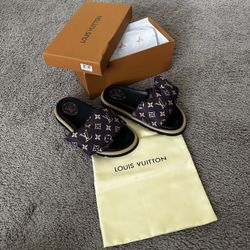 Louis Vuitton Sandal 7 Size