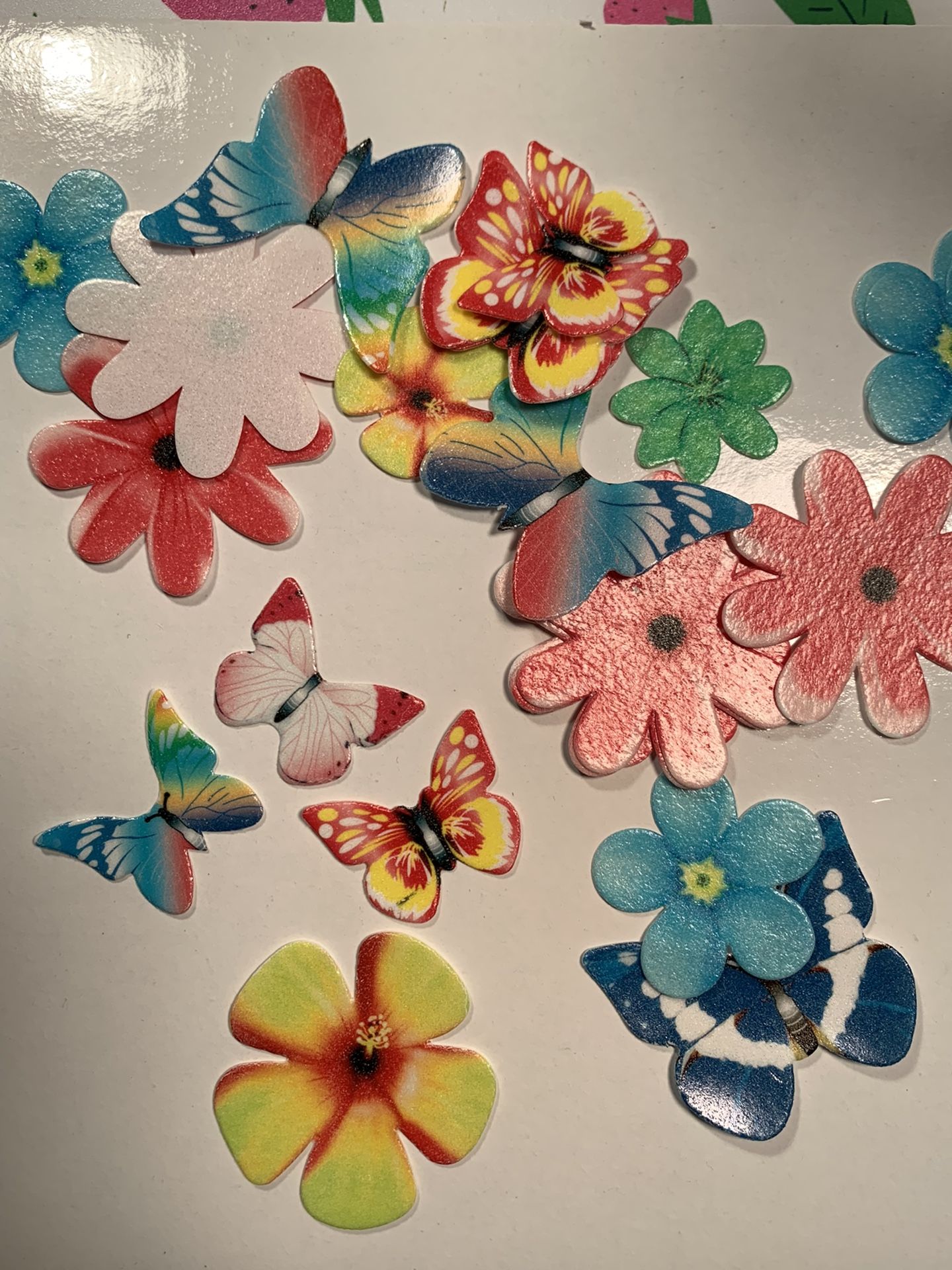 Edible butterflies and flowers