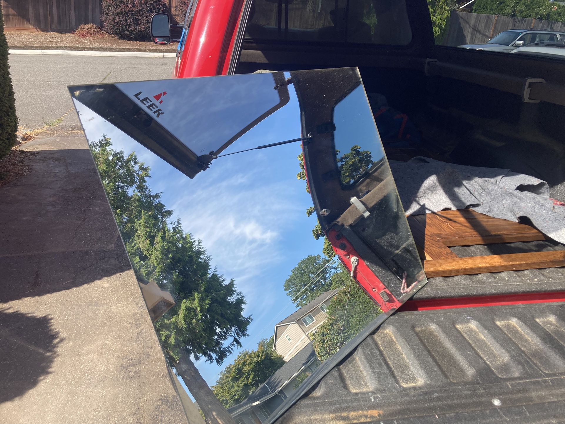 Free FREE FREE Mirror, Great Shape, 28”w X 36”T, Delivery