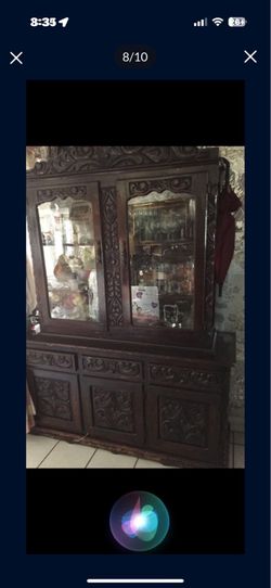 🥰BEAUTIFUL VINTAGE SOLID CARVED  WOOD CABINET 🥰
