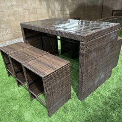 Outdoor Table/6 Seats