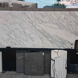 Granite Remnant Slab 109x67 + Smaller Pieces - Must Take All