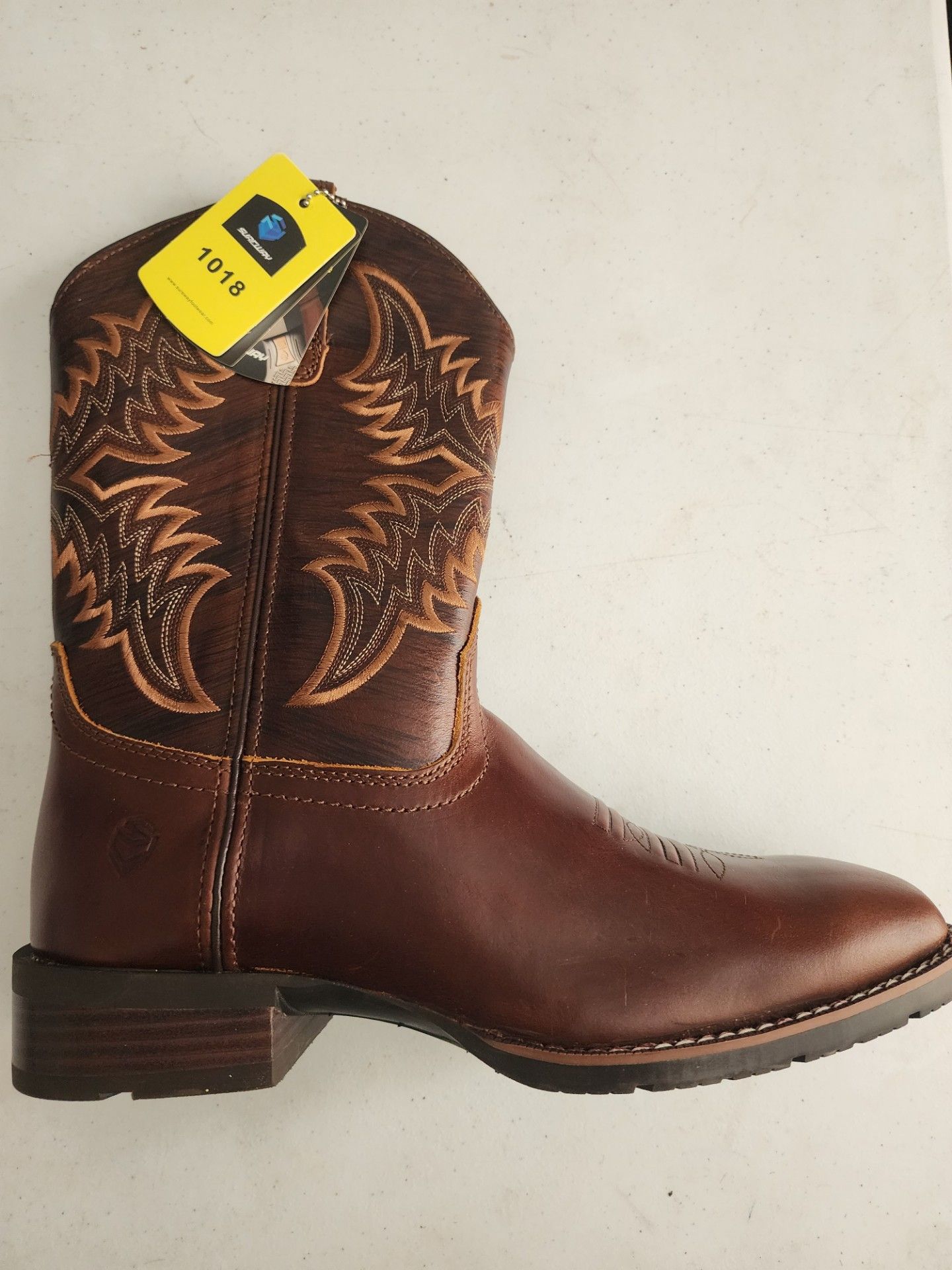 3Sureway men's size 10.5, square toe cowboy boots