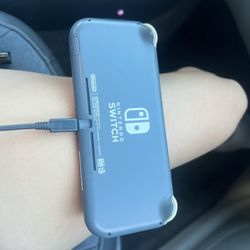 Switch Lite With 128 SD card