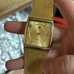 W-Woor Quartz WR-8831M stainless Steel Back Quartz Movement Needs Cleaning