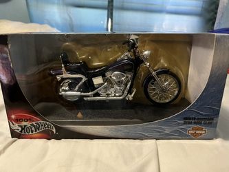 Hot Wheels Harley Davidson Dyna Wide Glide