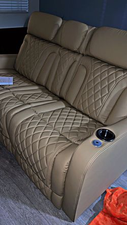 Qualitex Trailside  Recliner Loveseat
