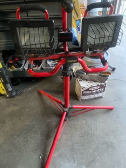 Construction lights for sale $65 brand new
