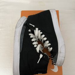 Nike blazer mid