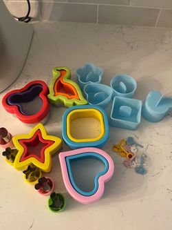 Kids food cutters