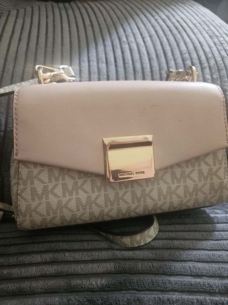 Michael Kors LIKE NEW $40