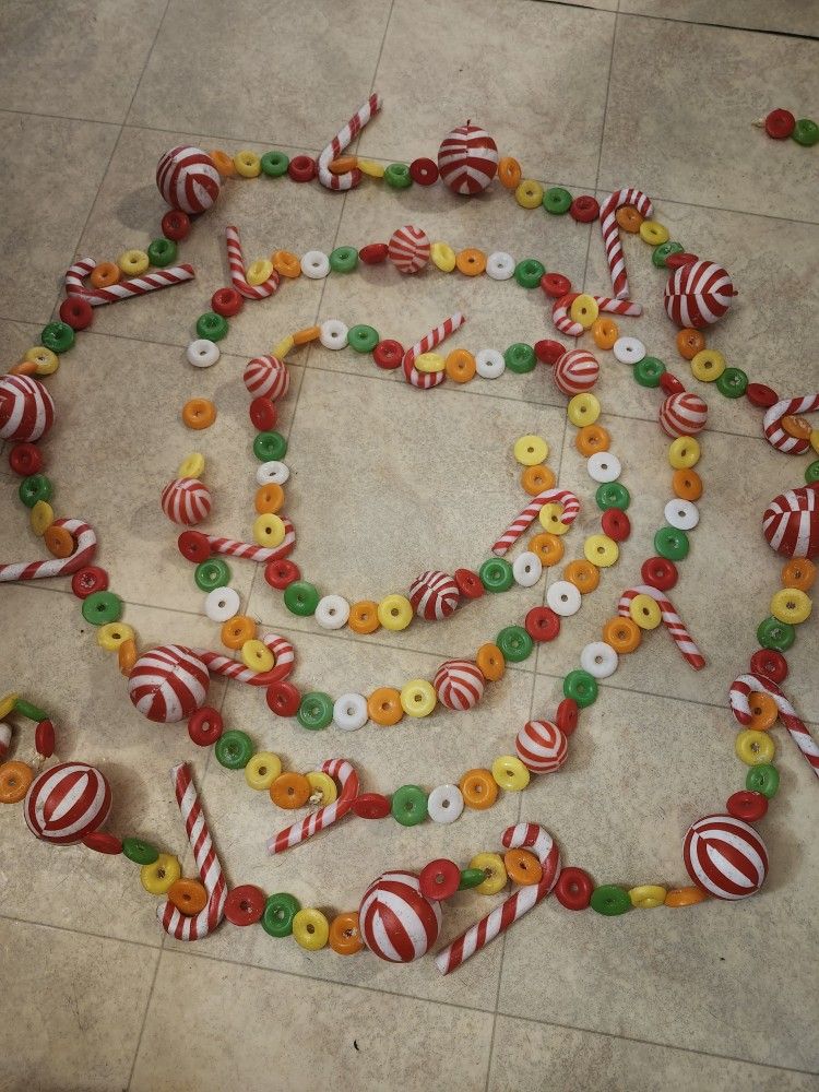 Vintage Christmas Garland