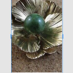 Wells 14Tk Gf Broach With Green Jade stone Vintage