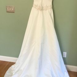 Wedding dress Size 4