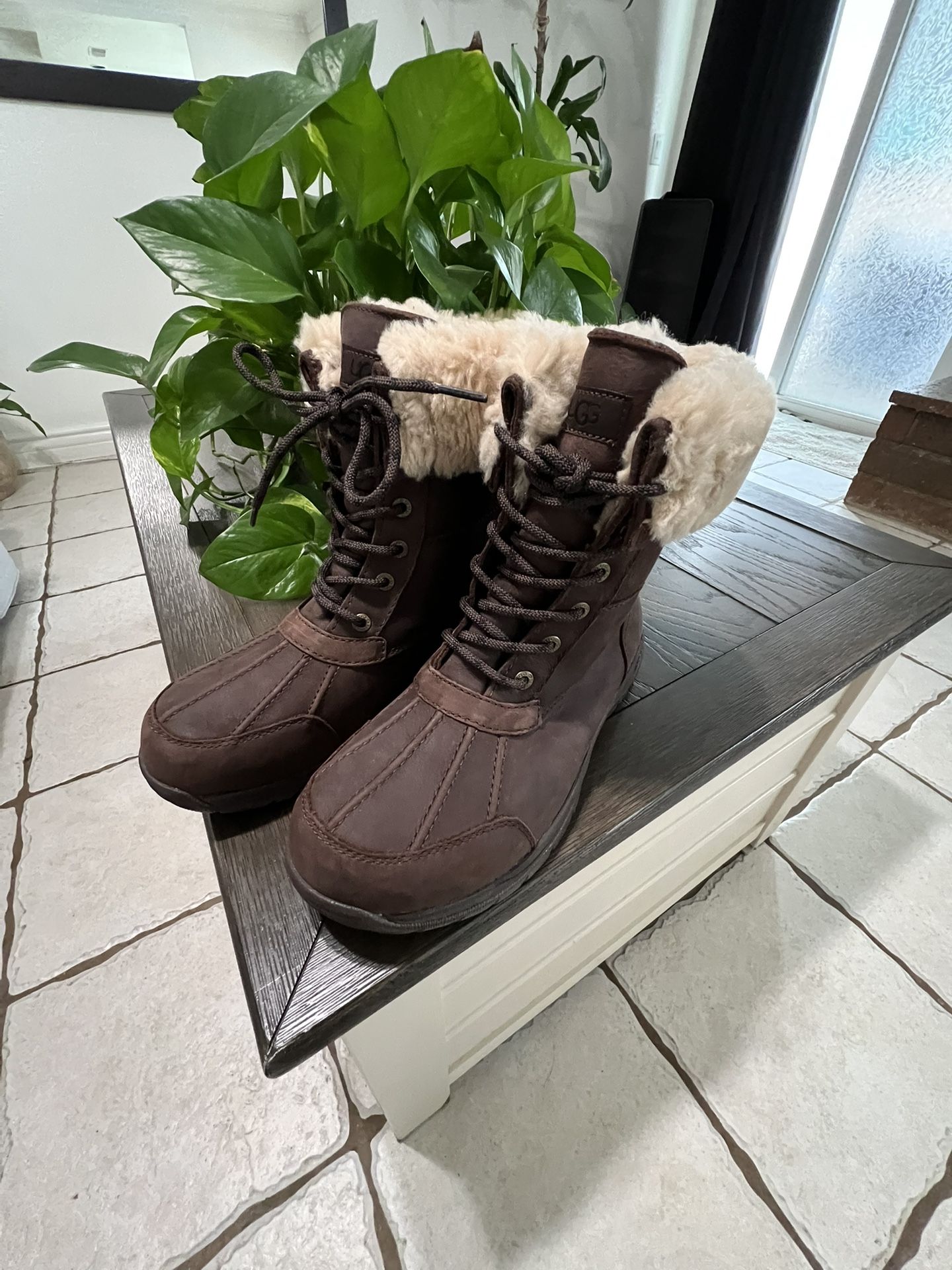 UGG Butte Distressed Boot Burnt Cedar Men’s Size 8.5