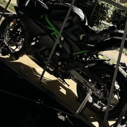 Venom X22R Max 250cc Motorcycle 