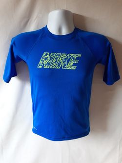 Nike boys blue 3/4 sleeve athletic top size M