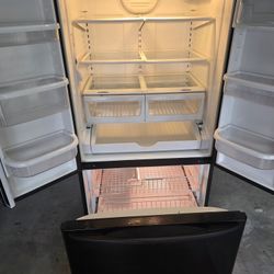 Kenmore Elite 25.5 Cu.Ft Nevera