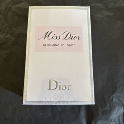 MISS DIOR BLOOMING BOUQUET PERFUME BRAND NEW SEALING ON IT 📲 
