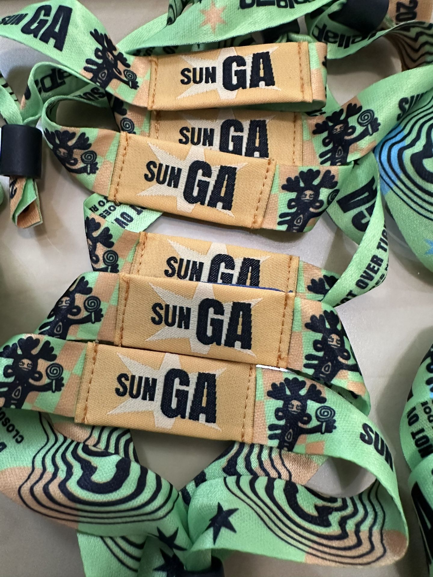 Sunday Lollapalooza Wristbands 