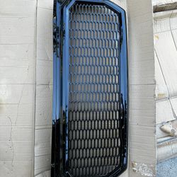 Ford F150 grill year 2015/2017