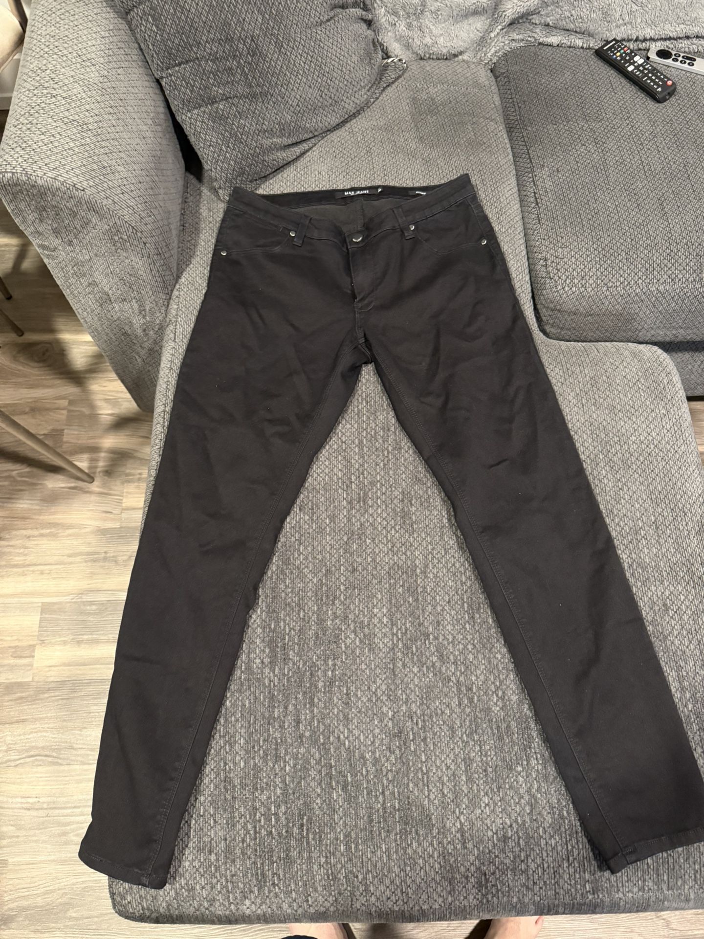 Women’s max jeans size 12