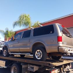 2004 Ford Excursion For Parts 