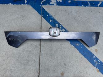 2016,2017,2018,2019,2020,2021 Honda Civic Trunk Moulding Trim/Moldura De Cajuela Oem,Original  Ask
