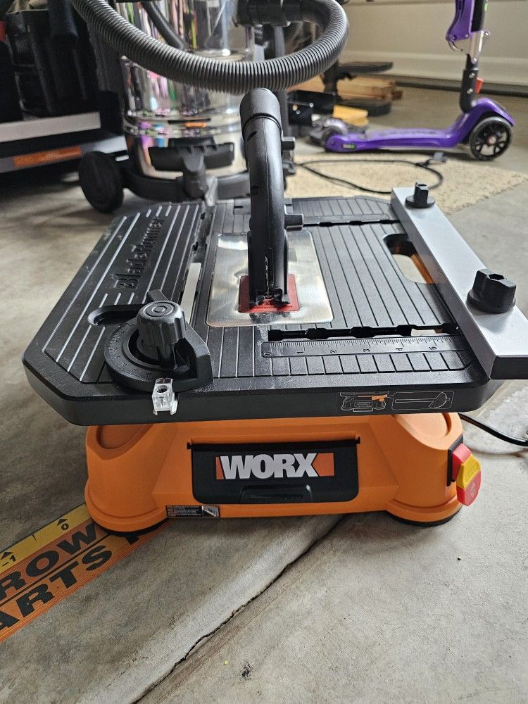 WORX Table Runner Portable Table Saw