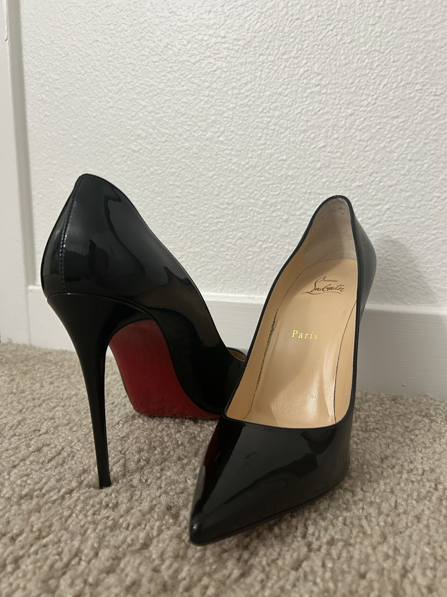 Christian Louboutin Heels Sz 41