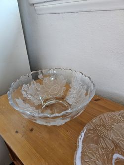 Bowl and serving Cake Platter 