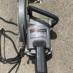Excellent Running Condition Like New  Saw Professional 60 Firm 