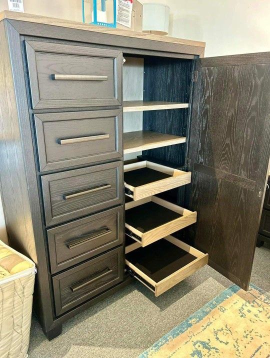 $16 Down Payment Ashley Black Bedroom Set Queen/King Bed Dresser Nightstand Mirror Chest Option