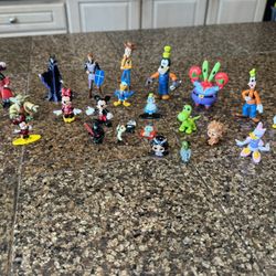Small Disney Figurines 