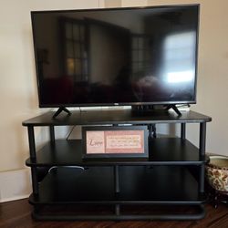 TCL TV 43in and Stand