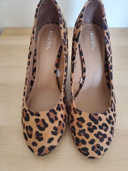 Leopard Print Pumps