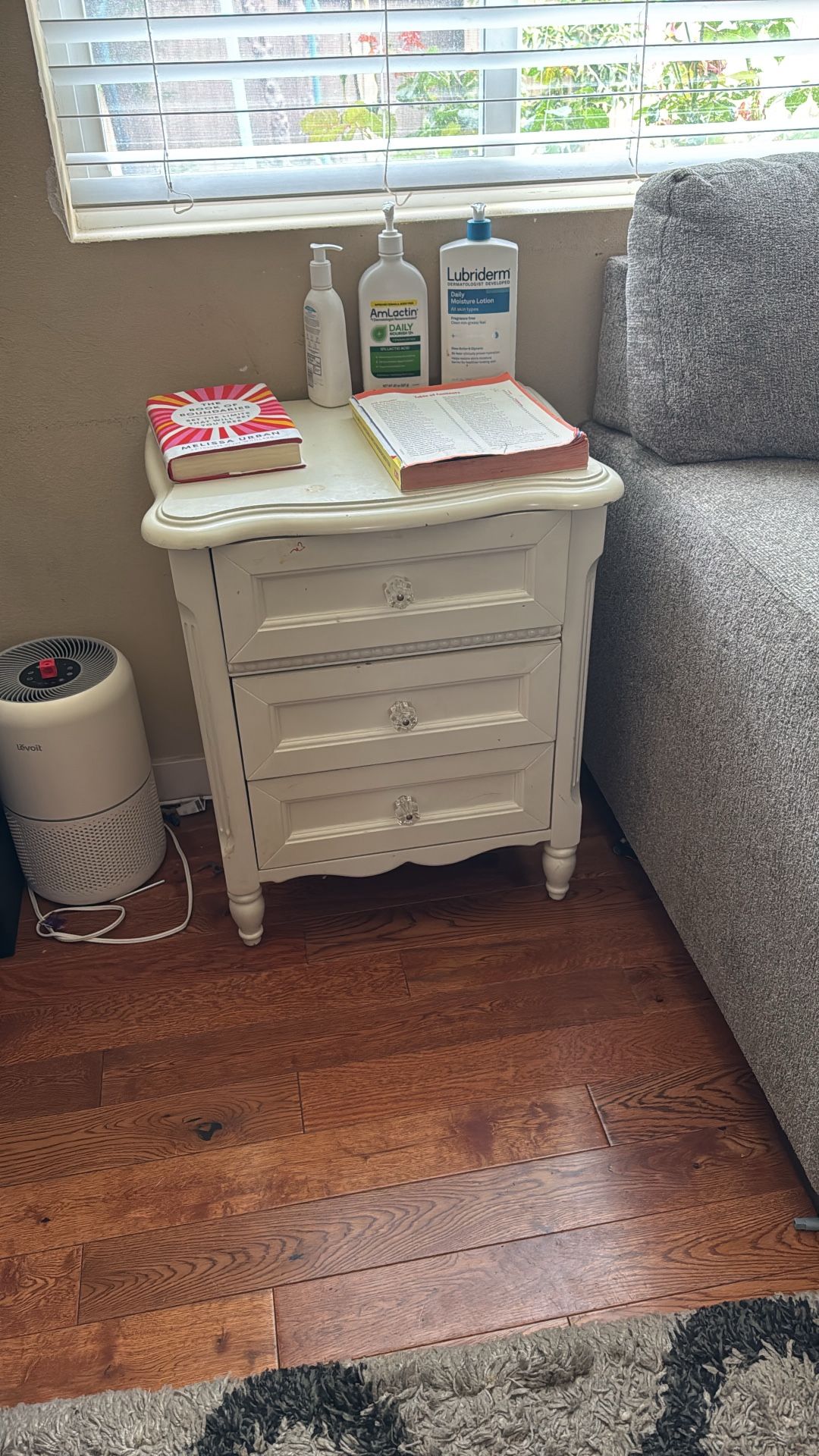 White Dresser
