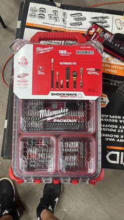 Milwaukee SHOCKWAVE Impact Duty Alloy Steel Screw Driver Bit Set with PACKOUT Case (100-Piece)