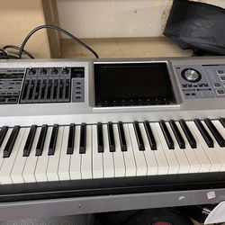 Roland Fantom G8 Keyboard