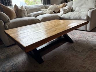 Signature Design by Ashley - Wesling Urban Rectangular Coffee Table - Like New