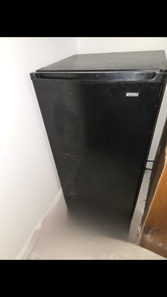 Kenmore Mini Fridge