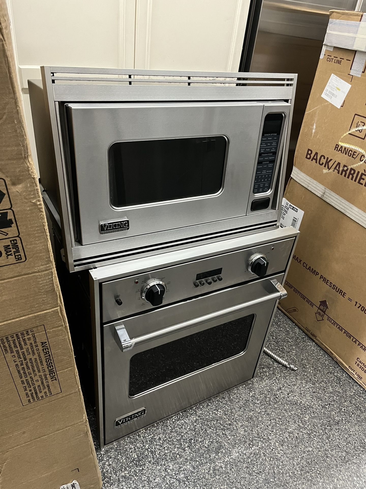 Viking Professional 27” Microwave And Oven Stainless Steel 