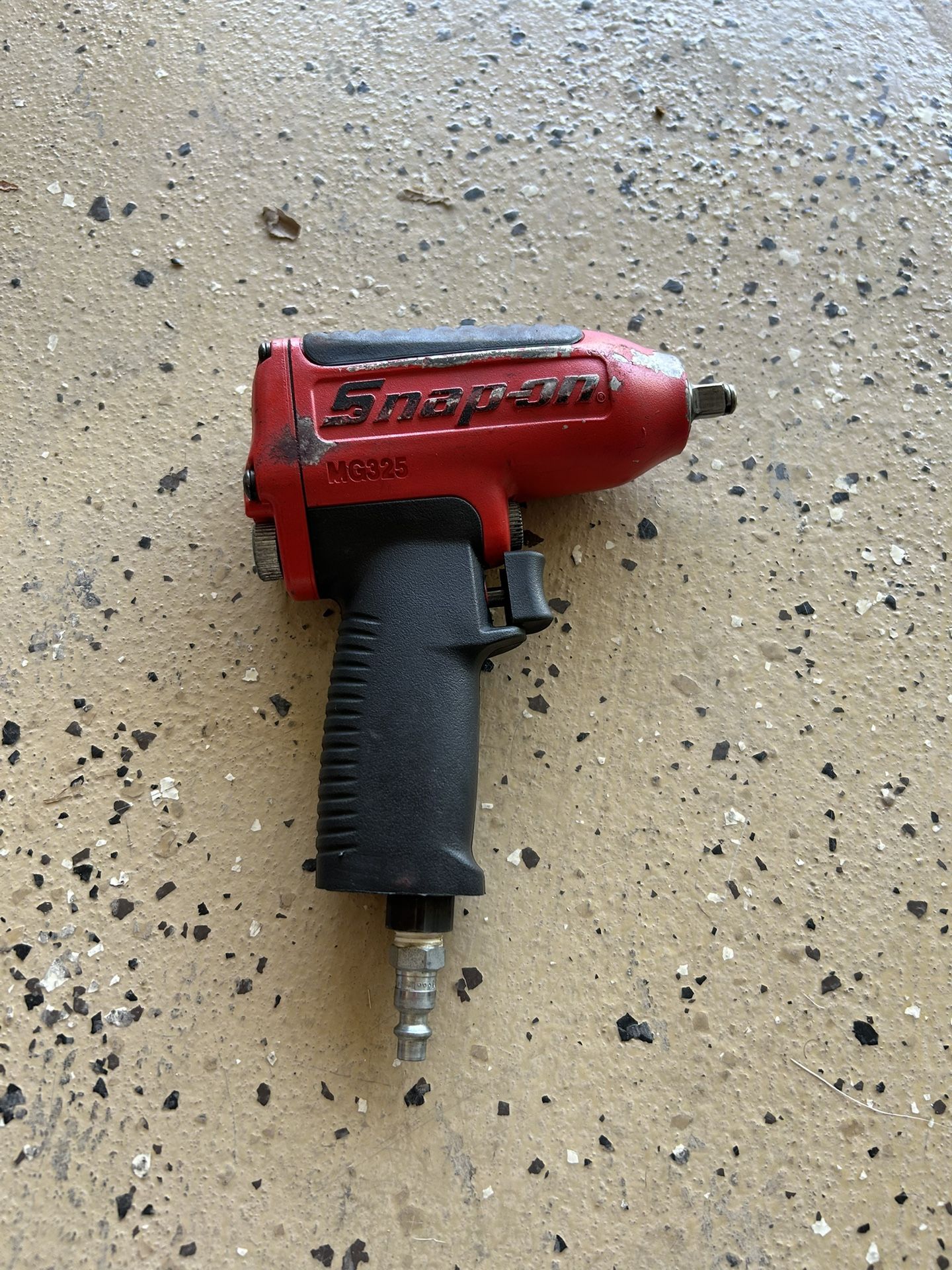 Snap-on 3/8” Drive Air Impact Wrench