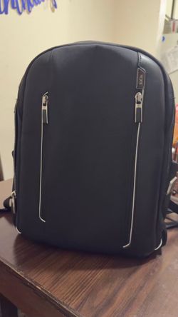 Tumi Arrivé Larson Backpack Black - Like New / Mint Condition