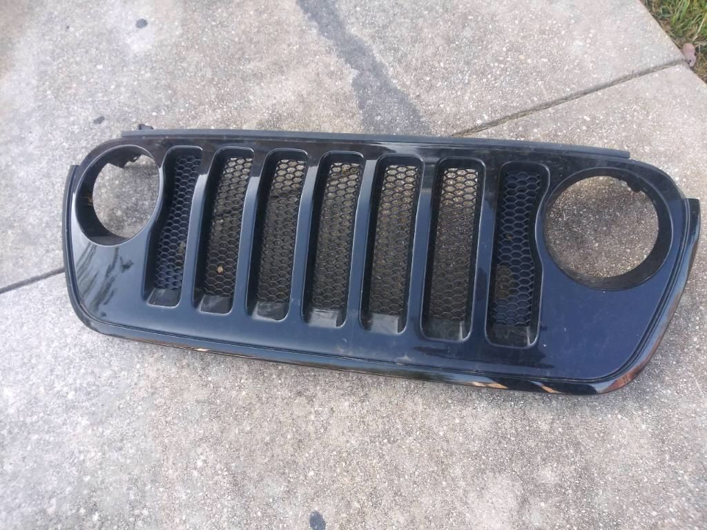 2018 Jeep front grill